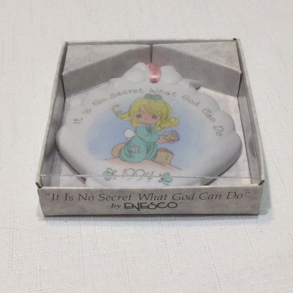 Vintage 1993 Precious Moments Ornament by Enesco - Picture 5 of 6